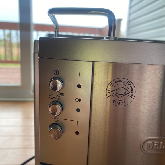 DeLonghi EC702 15 Bar Espresso & Cappuccino Machine, Stainless Steel - Picture 4 of 6